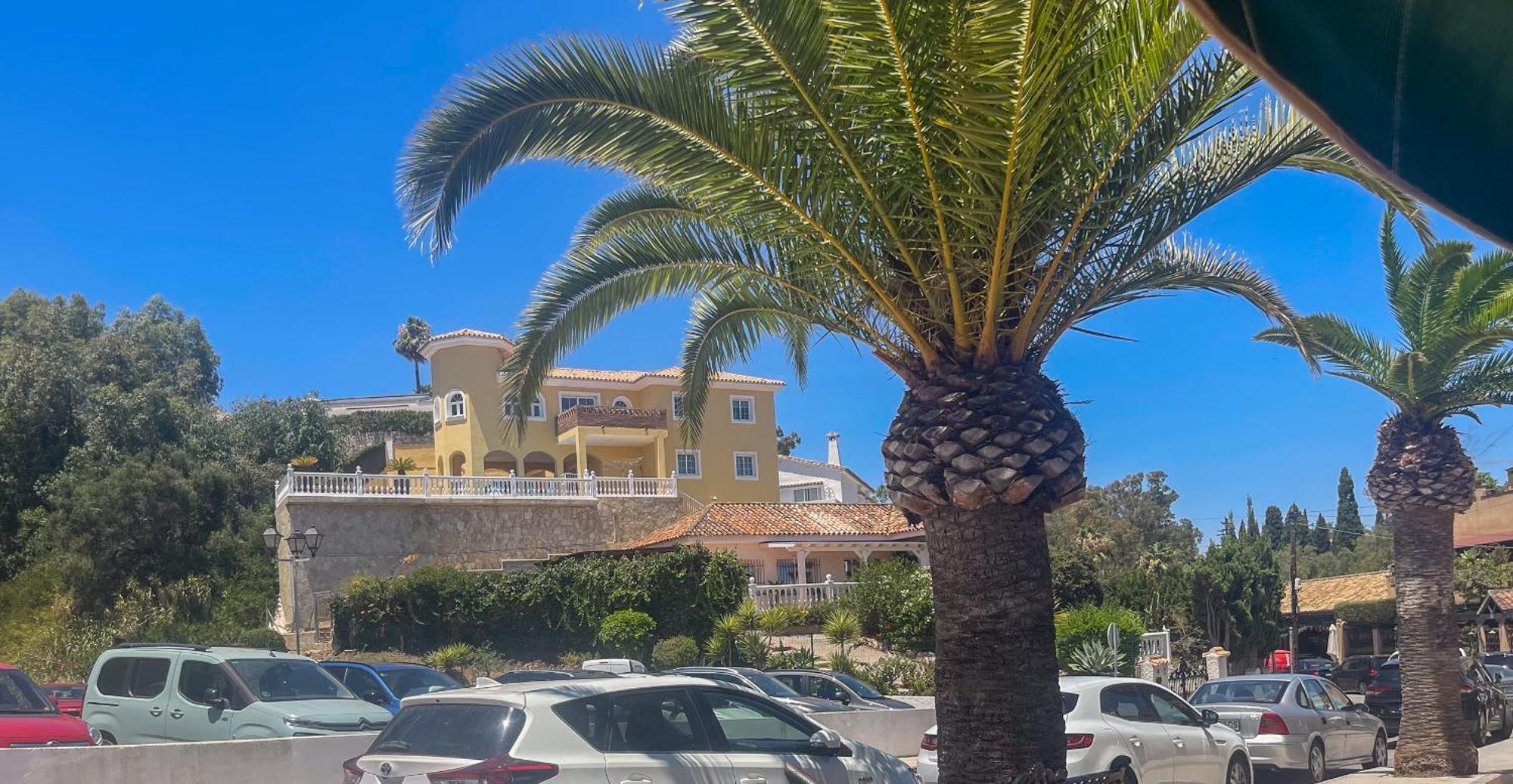 108-villa, 2 Minutes Walk To The Beach, Heated Pool Malaga